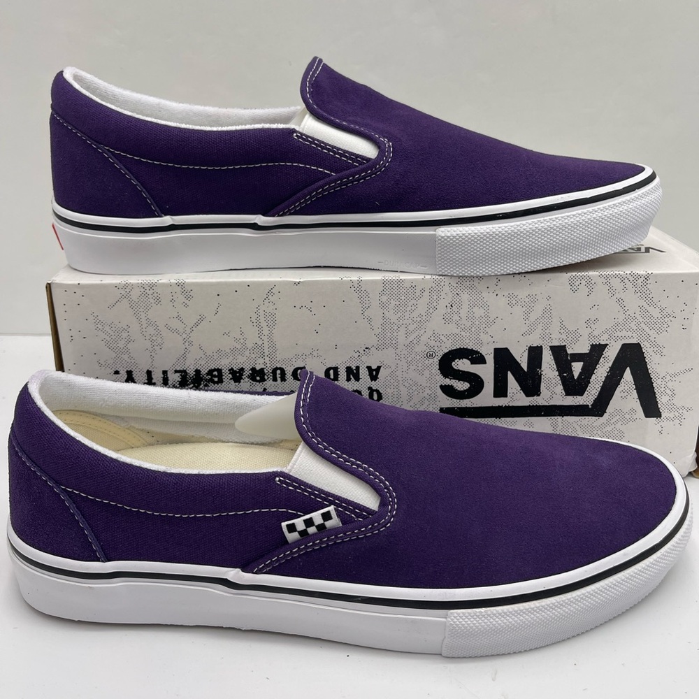 Vans Men’s Classic Purple Skate Slip-On
Purple/Black
VN0A2Z31PCA Sneakers - Picture 1 of 16